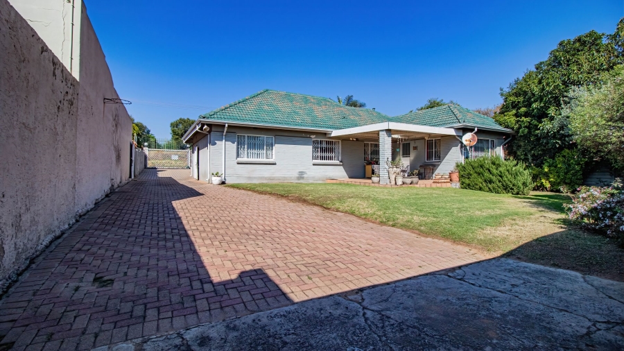 3 Bedroom Property for Sale in Rewlatch Gauteng