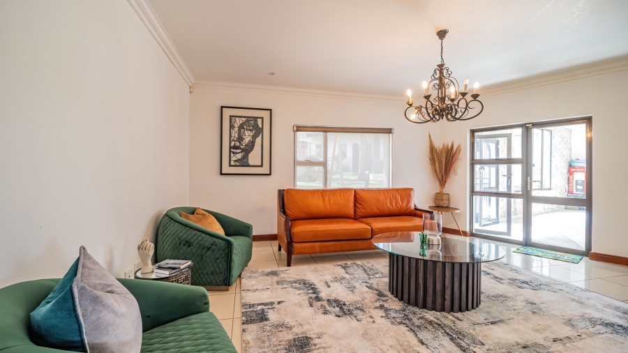 5 Bedroom Property for Sale in Glenvista Gauteng