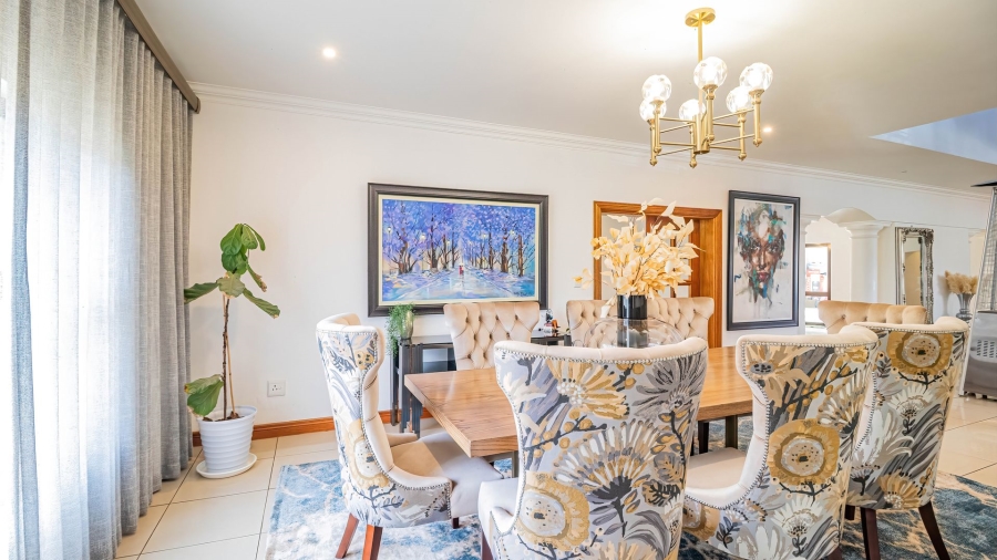 5 Bedroom Property for Sale in Glenvista Gauteng
