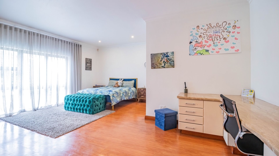 5 Bedroom Property for Sale in Glenvista Gauteng