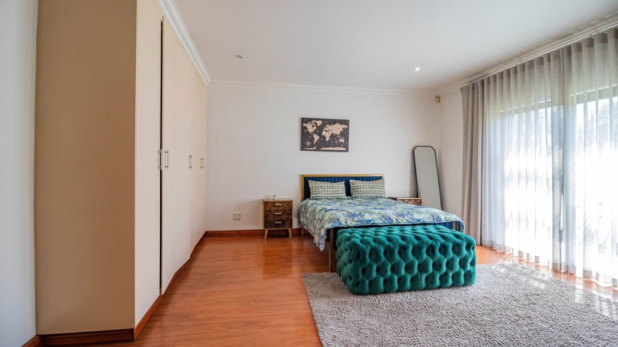 5 Bedroom Property for Sale in Glenvista Gauteng