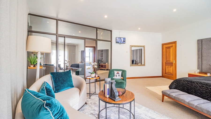 5 Bedroom Property for Sale in Glenvista Gauteng