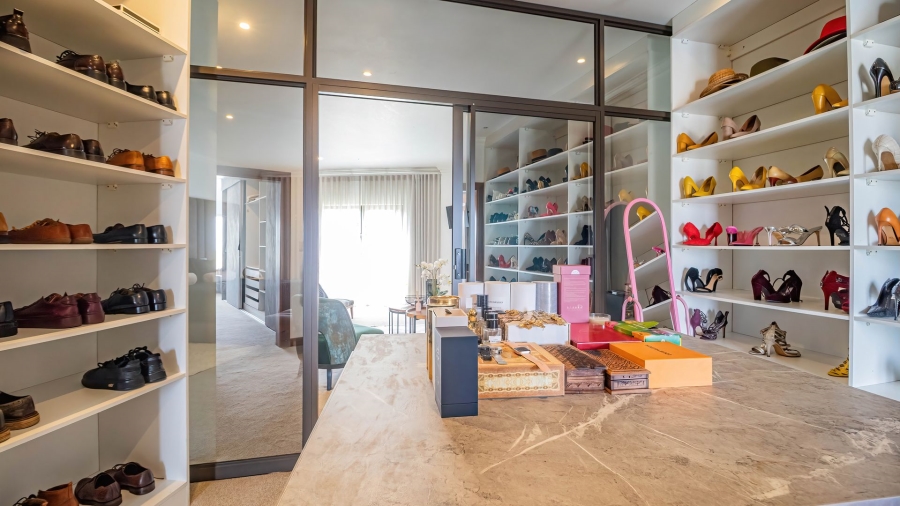 5 Bedroom Property for Sale in Glenvista Gauteng