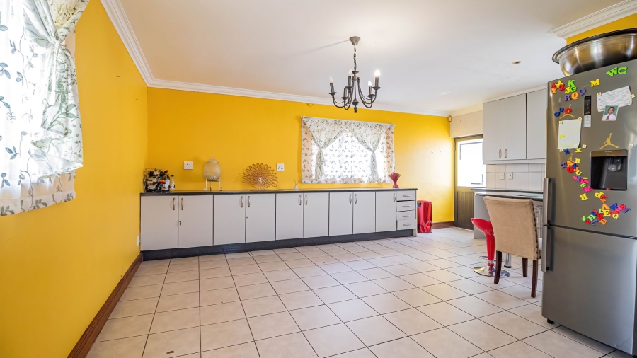 5 Bedroom Property for Sale in Glenvista Gauteng