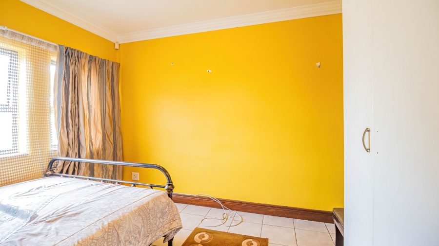 5 Bedroom Property for Sale in Glenvista Gauteng