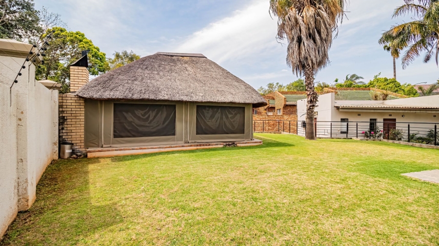 5 Bedroom Property for Sale in Glenvista Gauteng