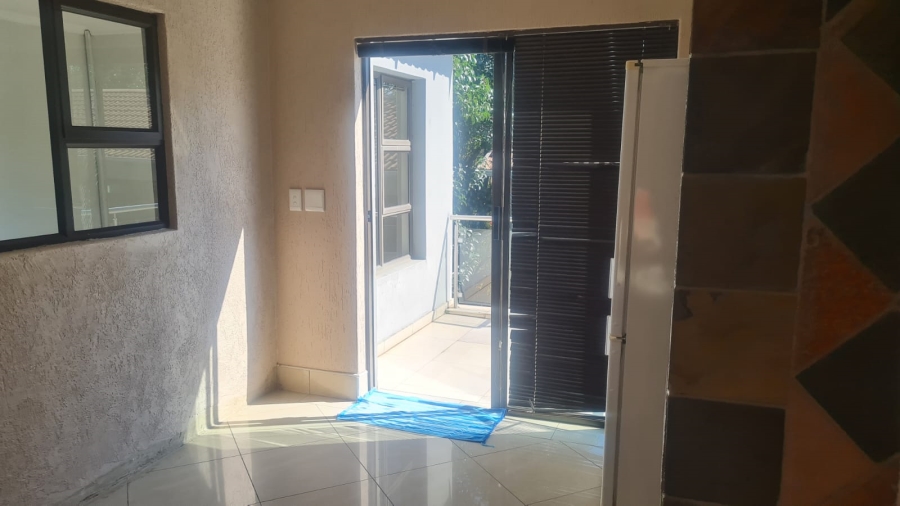 7 Bedroom Property for Sale in Glenvista Gauteng