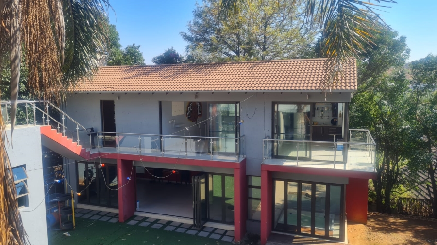 7 Bedroom Property for Sale in Glenvista Gauteng