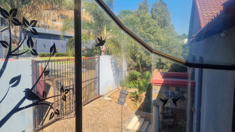 7 Bedroom Property for Sale in Glenvista Gauteng