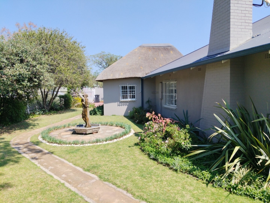 4 Bedroom Property for Sale in Cinderella Gauteng