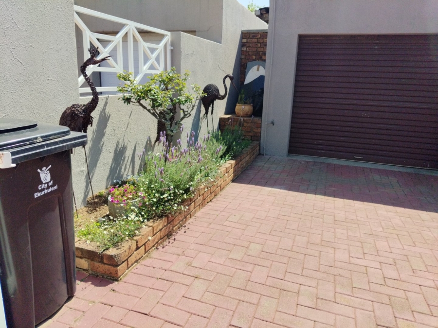 4 Bedroom Property for Sale in Cinderella Gauteng