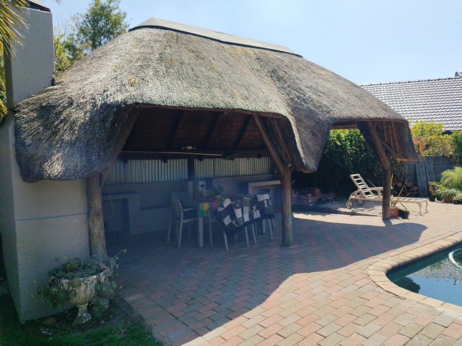 4 Bedroom Property for Sale in Cinderella Gauteng