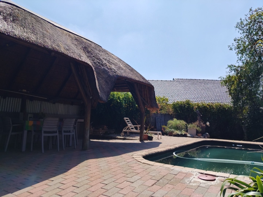 4 Bedroom Property for Sale in Cinderella Gauteng