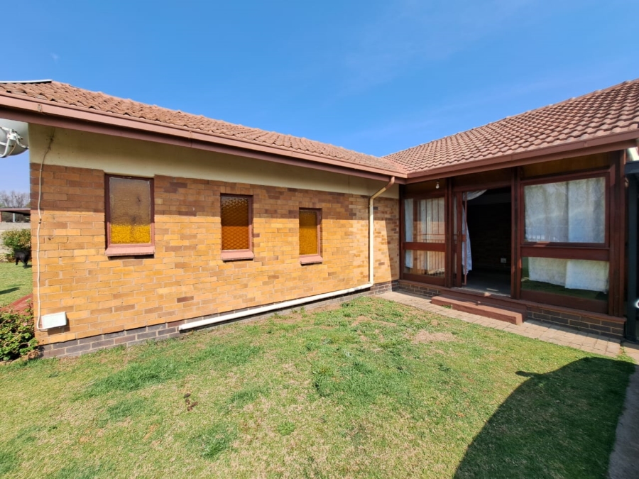 3 Bedroom Property for Sale in Visagie Park Gauteng