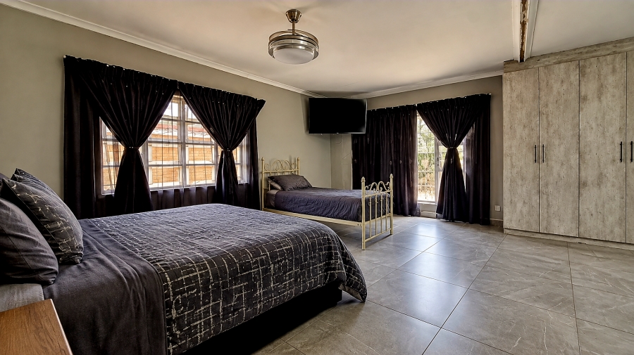 3 Bedroom Property for Sale in Kookrus Gauteng