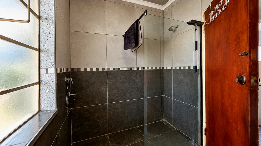 3 Bedroom Property for Sale in Kookrus Gauteng