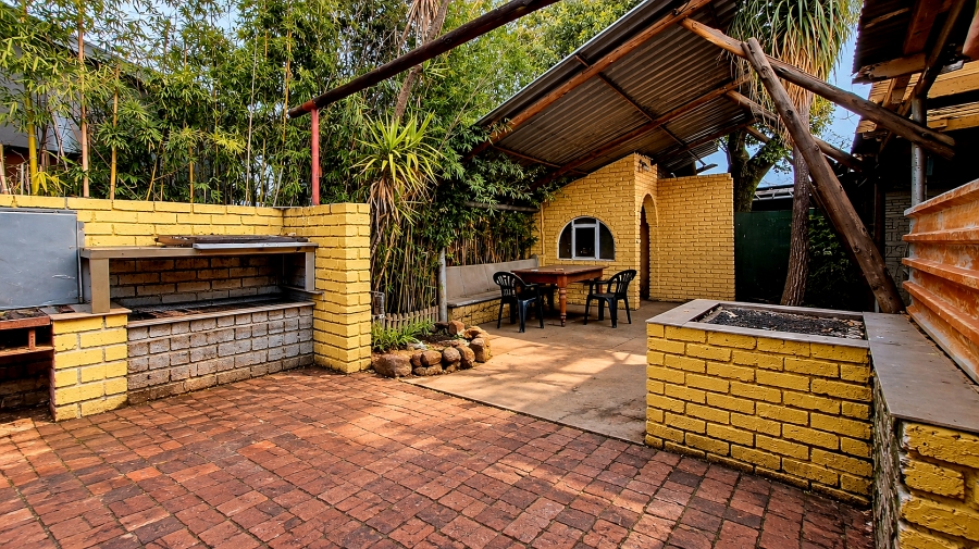 3 Bedroom Property for Sale in Kookrus Gauteng
