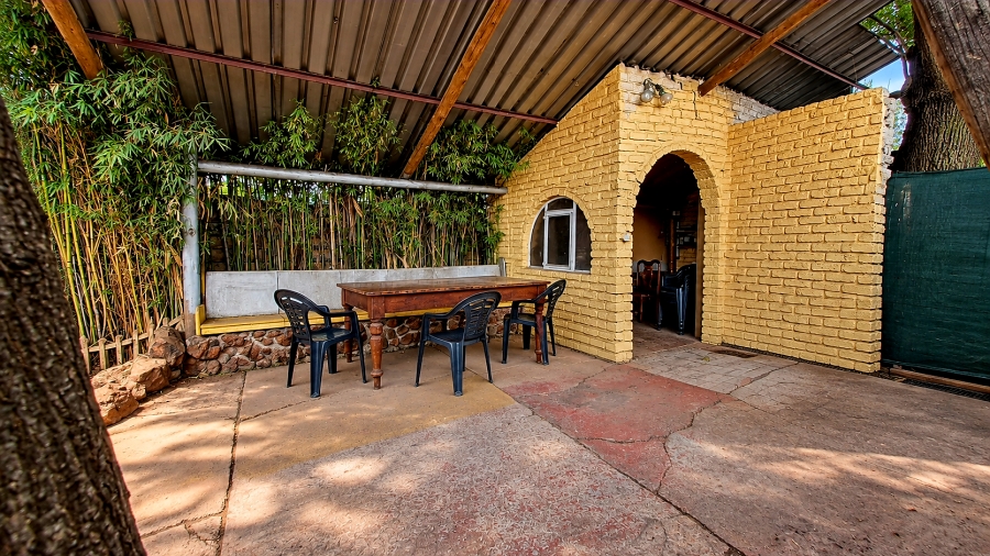 3 Bedroom Property for Sale in Kookrus Gauteng