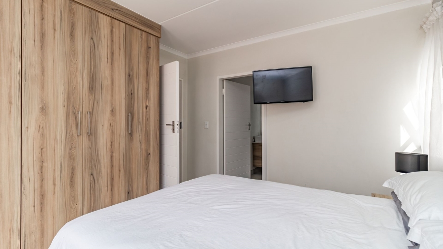 2 Bedroom Property for Sale in Modderfontein Gauteng