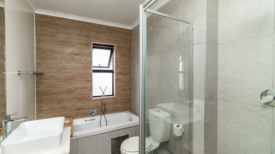 2 Bedroom Property for Sale in Modderfontein Gauteng