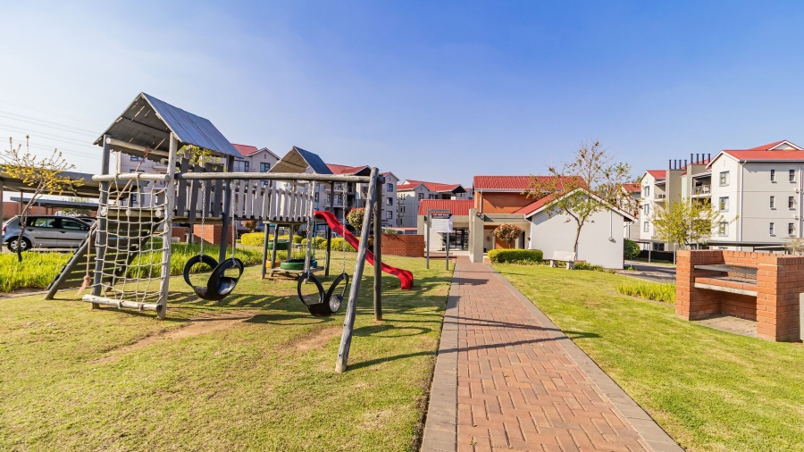 2 Bedroom Property for Sale in Modderfontein Gauteng
