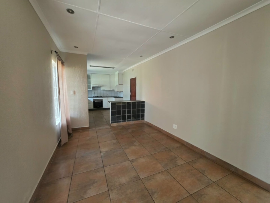 3 Bedroom Property for Sale in Bonaero Park Gauteng