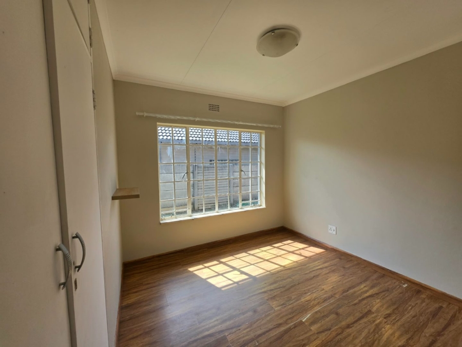 3 Bedroom Property for Sale in Bonaero Park Gauteng