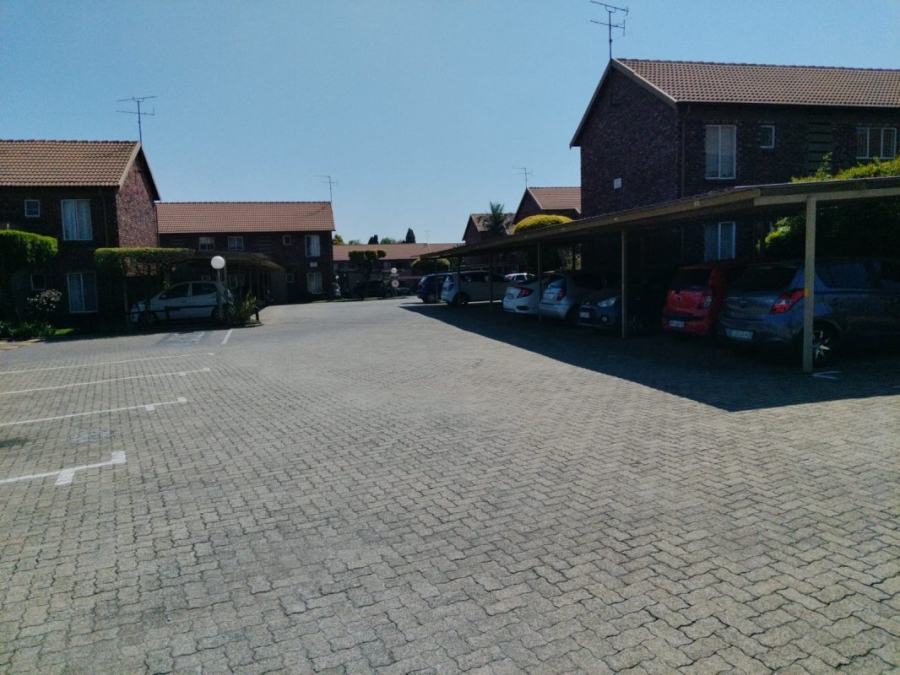 2 Bedroom Property for Sale in Eden Glen Gauteng