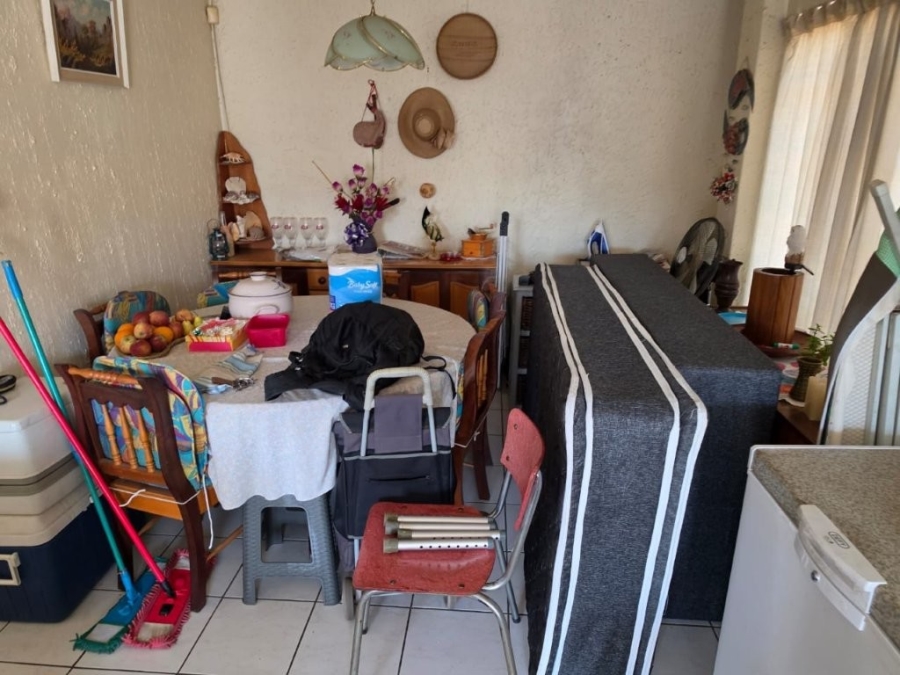 3 Bedroom Property for Sale in Bonaero Park Gauteng