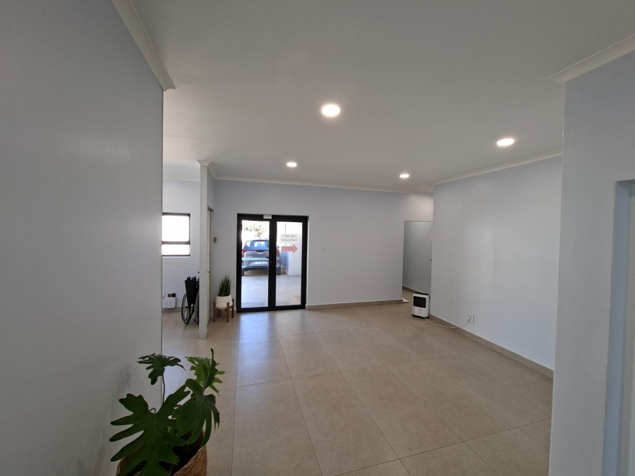 To Let Commercial Property for Rent in Alphen Park Gauteng