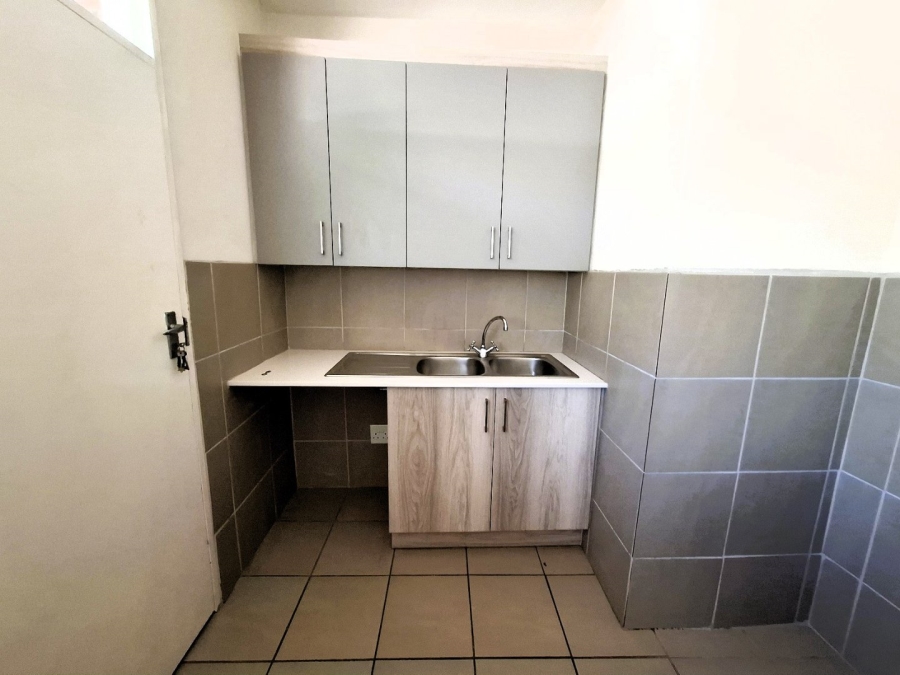 To Let 2 Bedroom Property for Rent in Lynnwood Gauteng