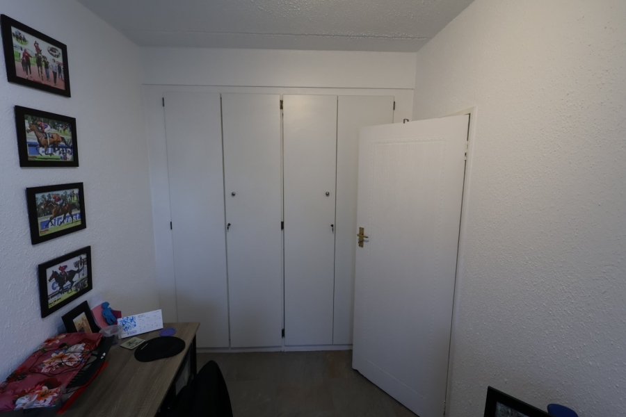 To Let 2 Bedroom Property for Rent in Glenvista Gauteng