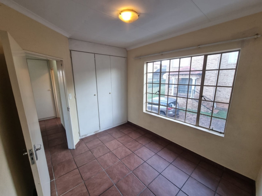 To Let 3 Bedroom Property for Rent in Elandspark Gauteng