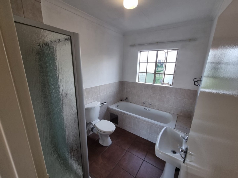 To Let 3 Bedroom Property for Rent in Elandspark Gauteng
