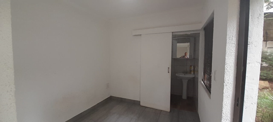 1 Bedroom Property for Sale in Waterkloof Ridge Gauteng