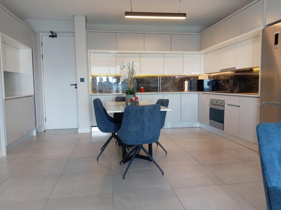 2 Bedroom Property for Sale in Waterfall Gauteng