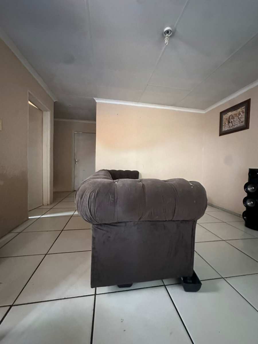 2 Bedroom Property for Sale in Beverley Hills Gauteng