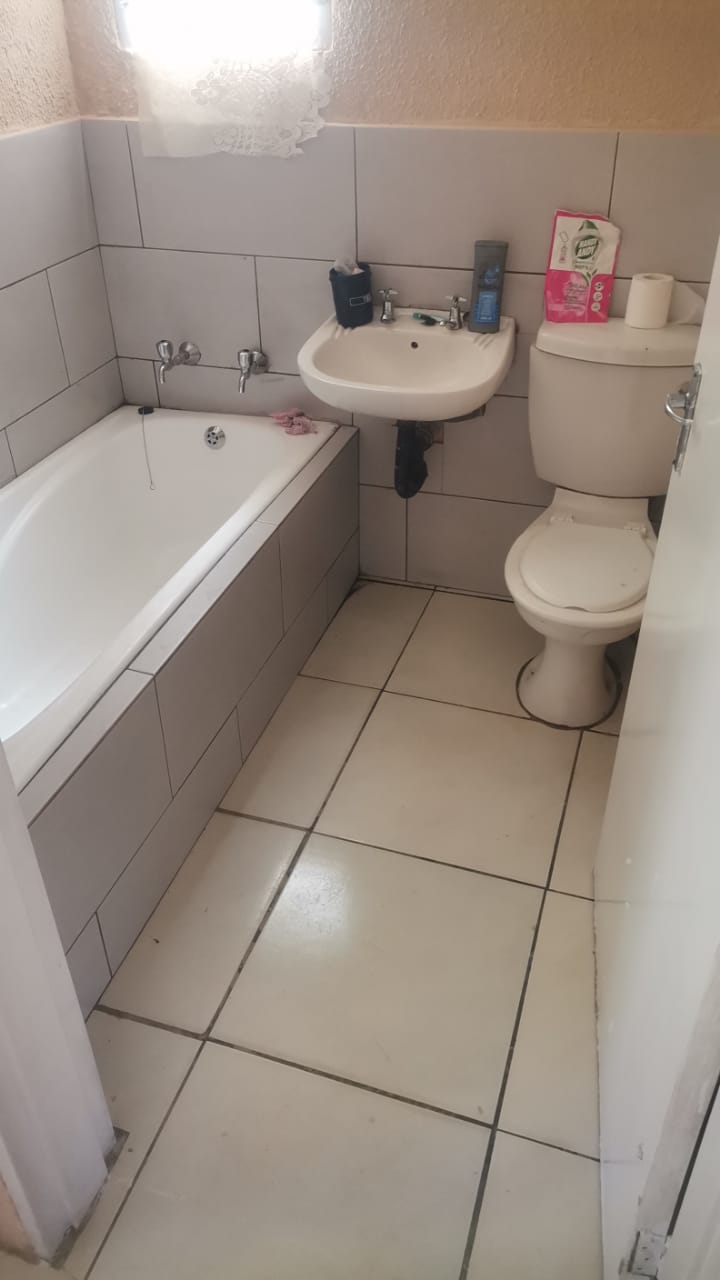2 Bedroom Property for Sale in Beverley Hills Gauteng