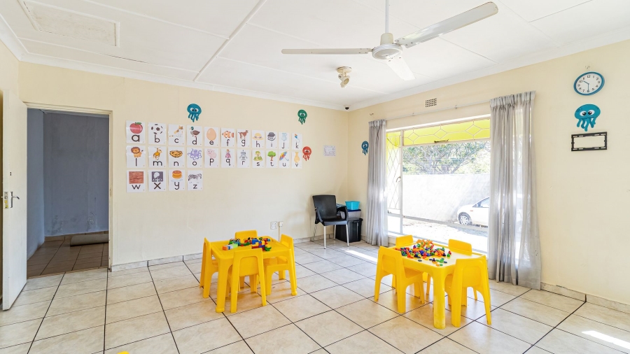 7 Bedroom Property for Sale in Allen Grove Gauteng