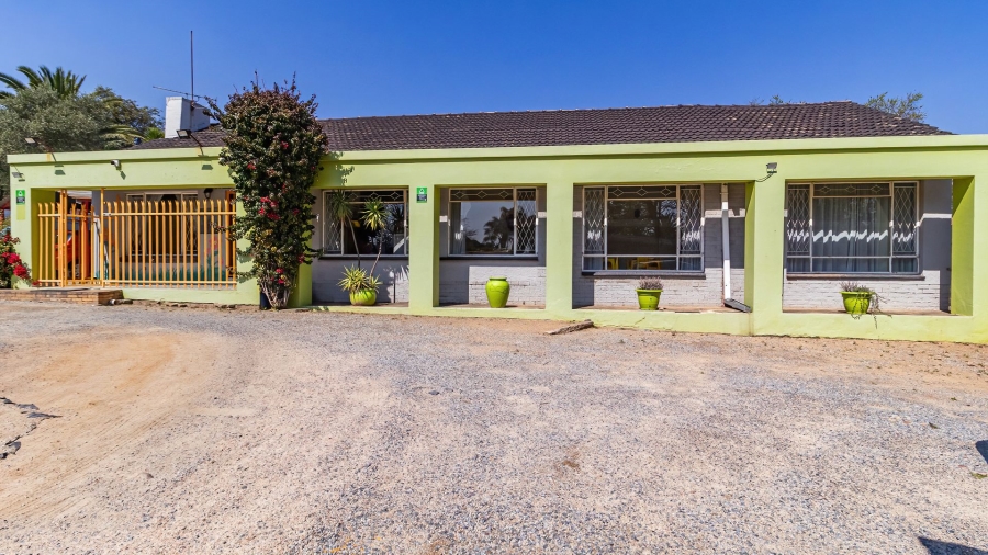 7 Bedroom Property for Sale in Allen Grove Gauteng