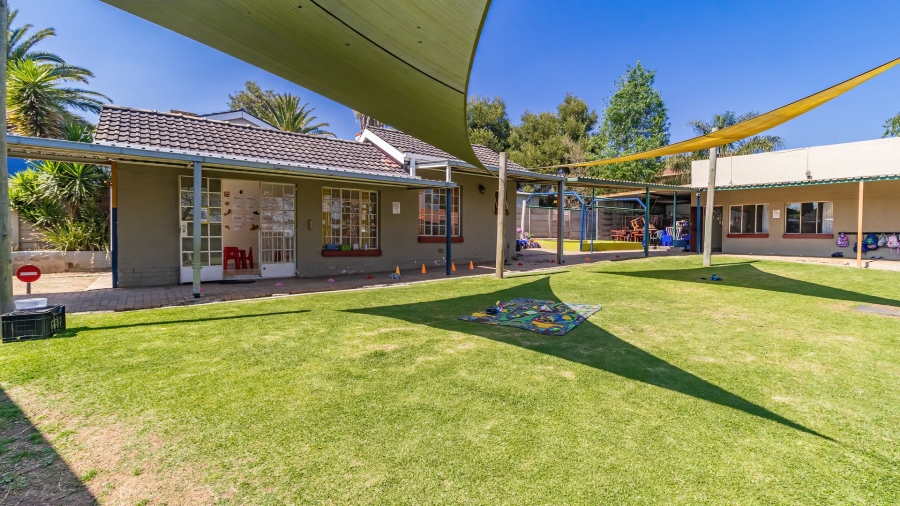7 Bedroom Property for Sale in Allen Grove Gauteng