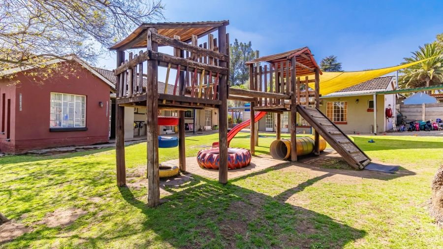7 Bedroom Property for Sale in Allen Grove Gauteng