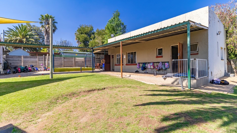 7 Bedroom Property for Sale in Allen Grove Gauteng