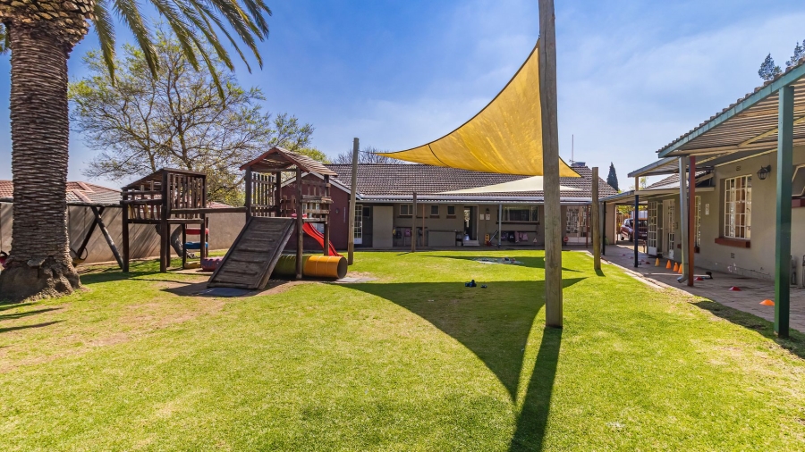 7 Bedroom Property for Sale in Allen Grove Gauteng