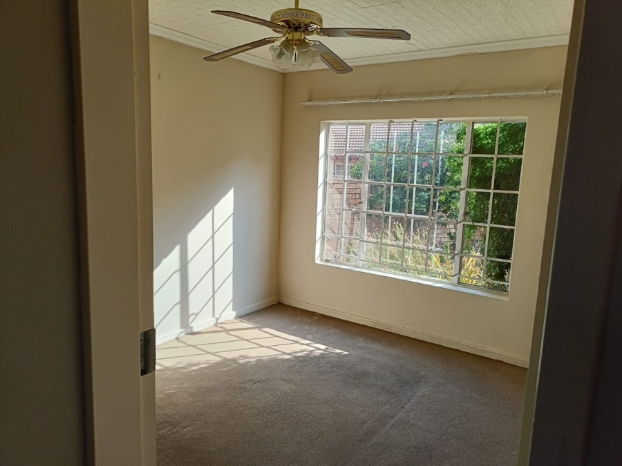 2 Bedroom Property for Sale in The Reeds Gauteng