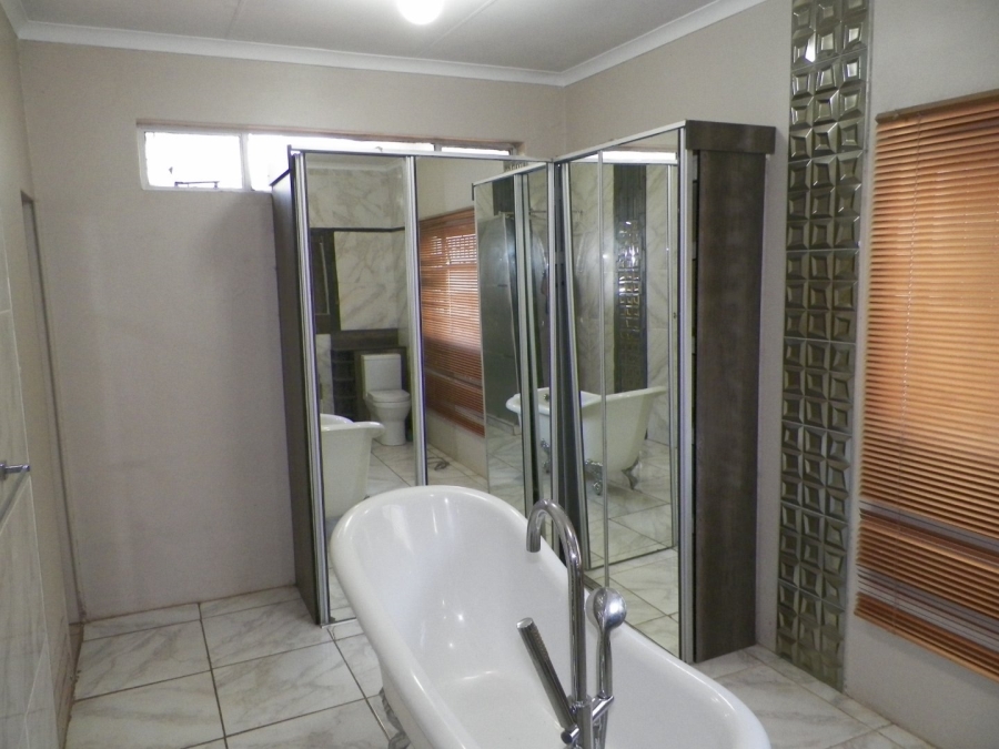 4 Bedroom Property for Sale in Valhalla Gauteng