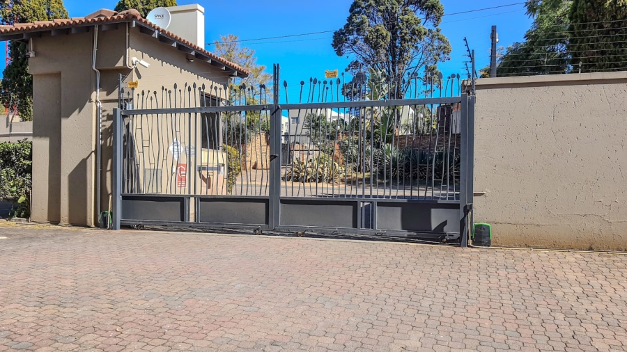 2 Bedroom Property for Sale in Sandown Gauteng