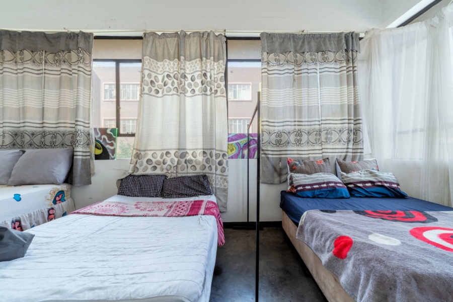 1 Bedroom Property for Sale in Maboneng Gauteng