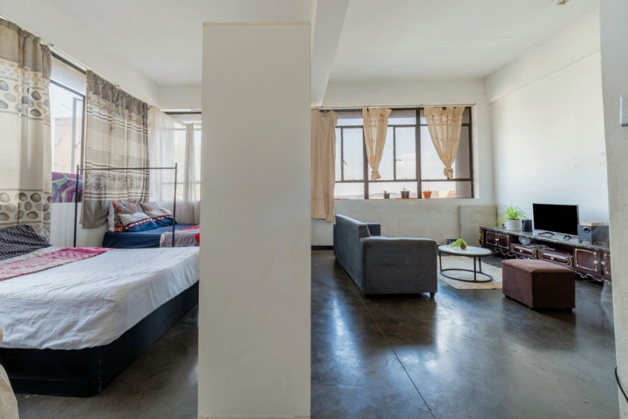 1 Bedroom Property for Sale in Maboneng Gauteng