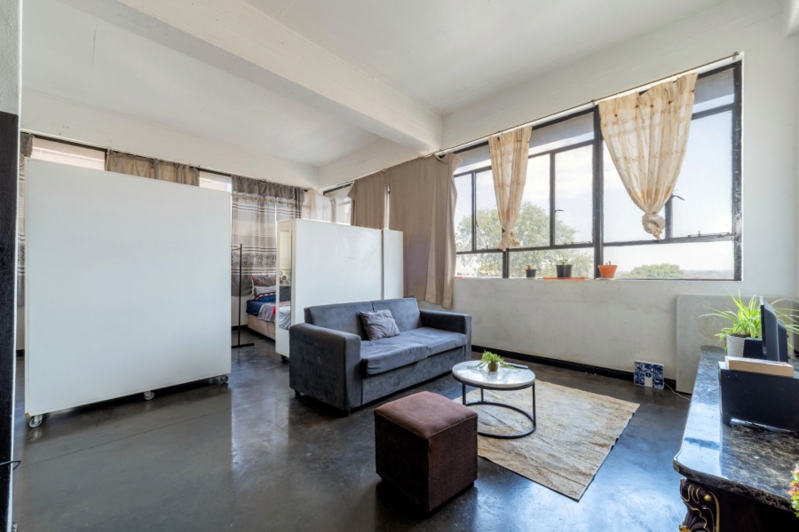 1 Bedroom Property for Sale in Maboneng Gauteng